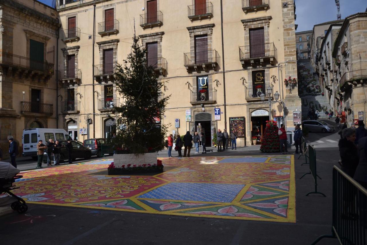 Al Centro Storico Bed & Breakfast Caltagirone Exterior photo